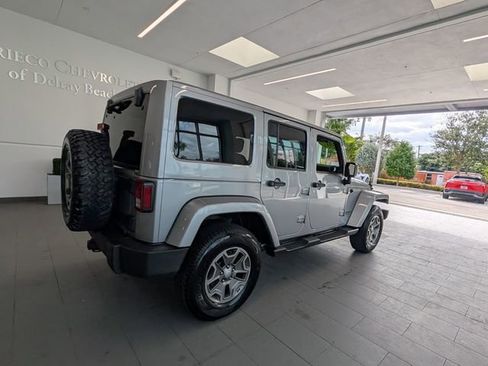 Used 2017 Jeep Wrangler Unlimited Rubicon w/ Connectivity Group image 14