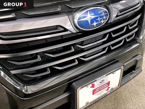 Used 2023 Subaru Forester Limited image 30
