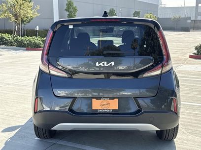Used 2024 Kia Soul LX w/ Option Group 015