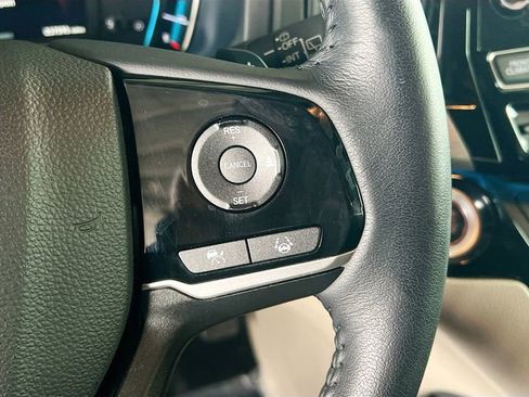 Certified 2024 Honda Odyssey Touring image 18