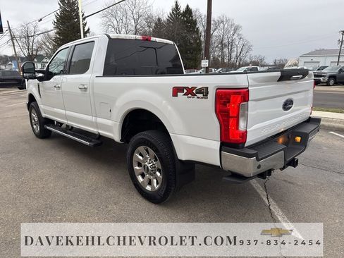 Used 2019 Ford F250 Lariat w/ Chrome Package image 3