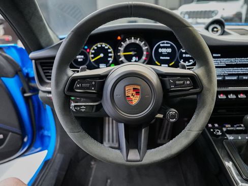 Used 2022 Porsche 911 GT3 RWD image 23