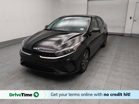 Used 2024 Kia Forte LXS image 1