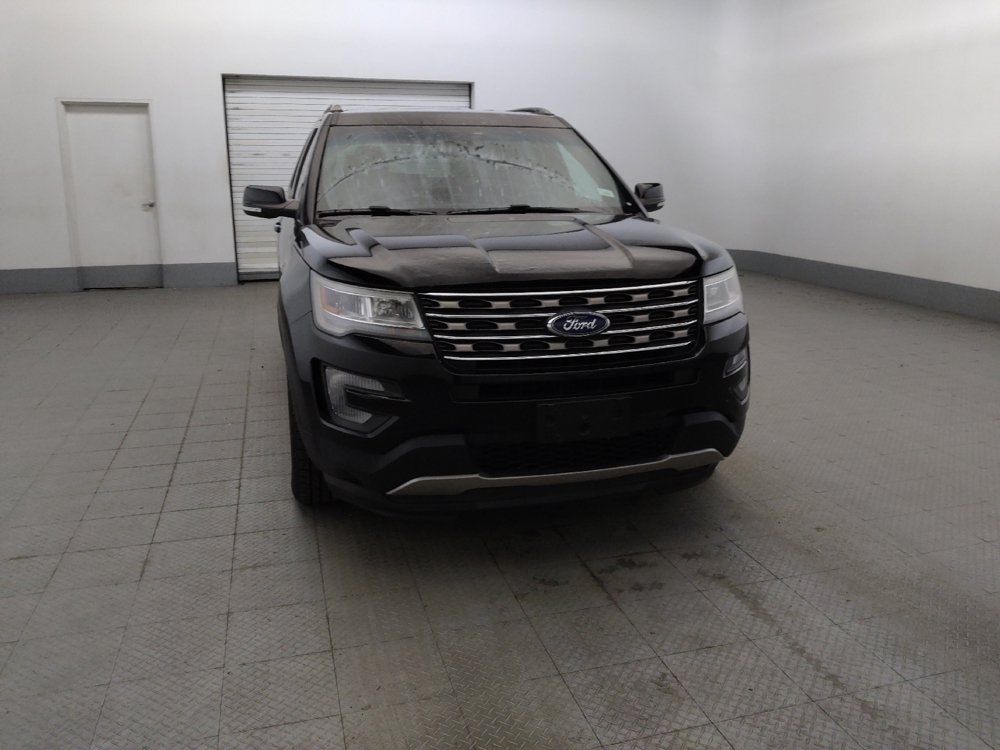 Used 2017 Ford Explorer XLT AWD/4WD image 14