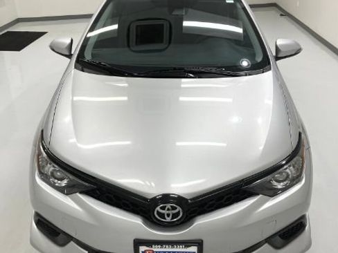 Used 2017 Toyota Corolla iM w/ All-Weather Mat Package FWD image 5