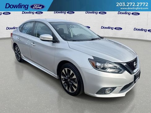 Used 2019 Nissan Sentra SR image 1