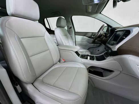 Used 2023 GMC Acadia SLT w/ Preferred Package image 15