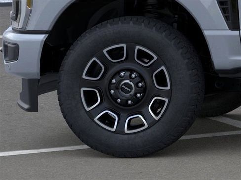 New 2025 Ford F250 Platinum image 19