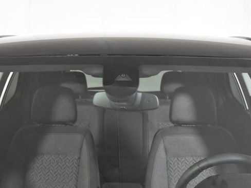 Used 2023 Chevrolet Equinox LT image 38