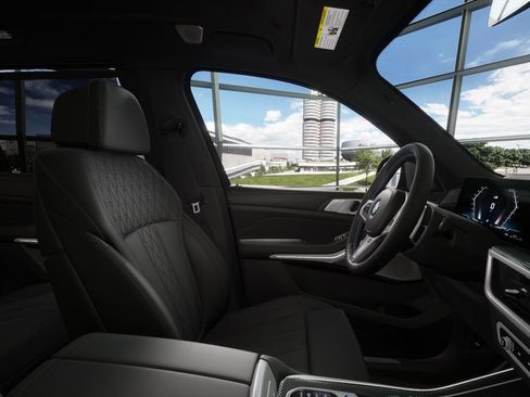 Used 2026 BMW X7 M60i image 36