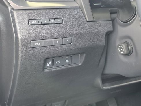 Used 2026 Lexus GX 550 w/ Accessory Package (2T) AWD/4WD image 20