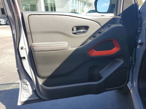 Certified 2024 Nissan Frontier Pro-X w/ Technology Package image 14