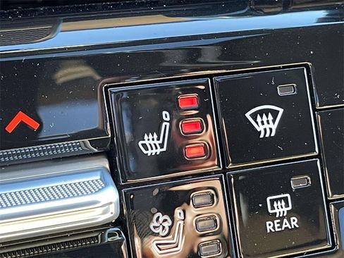 New 2025 Nissan Armada Platinum Reserve image 17