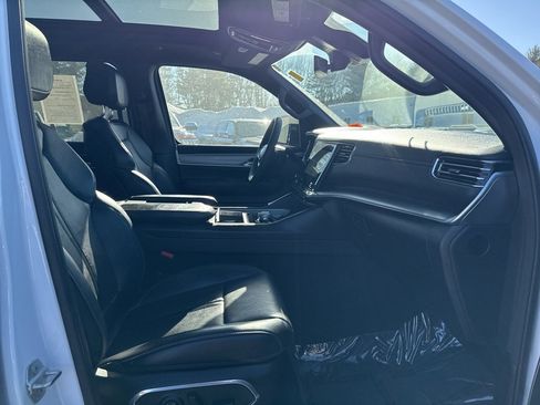 Used 2023 Jeep Wagoneer Series II image 34