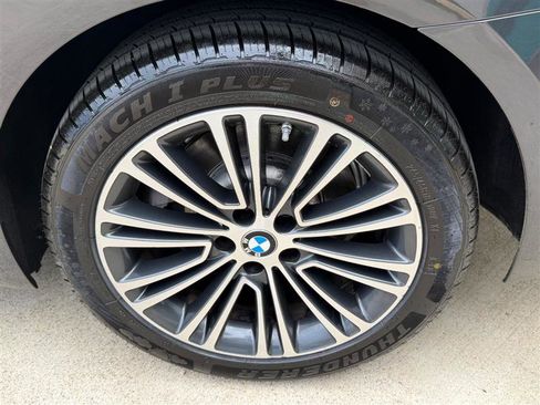 Used 2018 BMW 530i RWD image 23