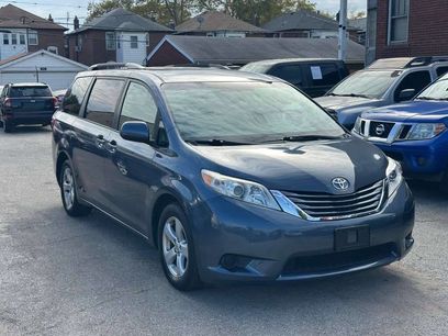 Used 2015 Toyota Sienna LE