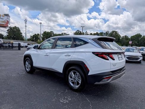 Used 2025 Hyundai Tucson SE FWD image 5