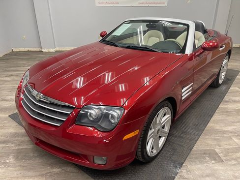 Used 2005 Chrysler Crossfire Limited RWD image 11