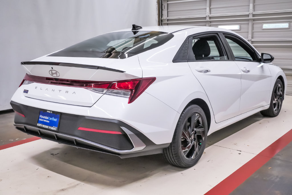 Certified 2026 Hyundai Elantra Sport FWD image 6