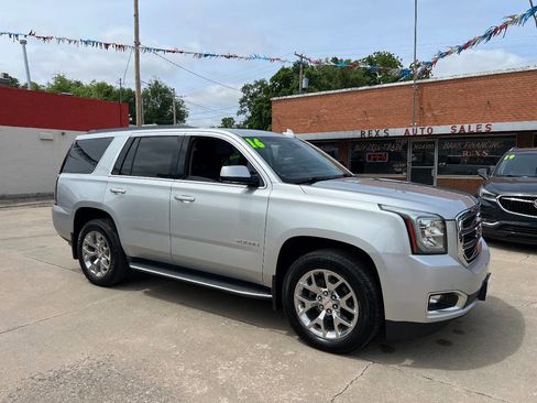 Used 2016 GMC Yukon SLT w/ Open Road Package AWD/4WD image 4