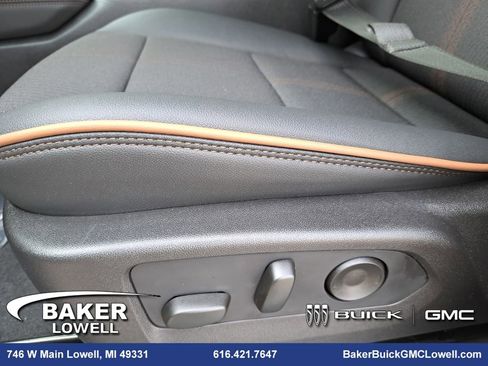 New 2025 GMC Canyon AT4 image 28