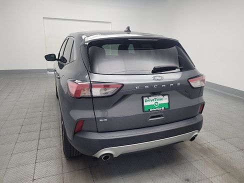 Used 2022 Ford Escape SE w/ Cold Weather Package FWD image 6