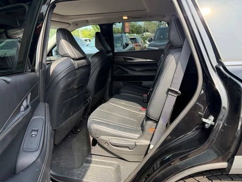 Certified 2023 INFINITI QX60 Luxe w/ Cargo Package AWD/4WD image 10