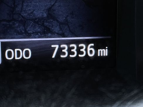 Used 2017 Toyota Tacoma SR image 13