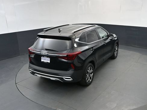 Used 2023 Kia Seltos EX AWD/4WD image 32