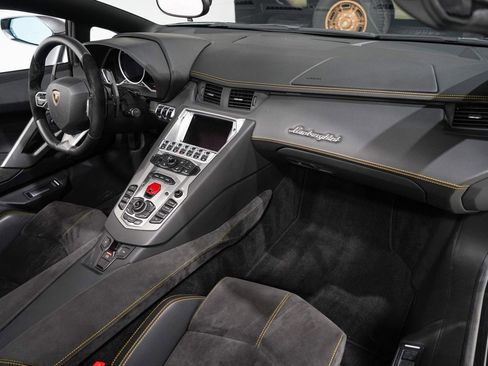 Used 2014 Lamborghini Aventador LP 700-4 image 18