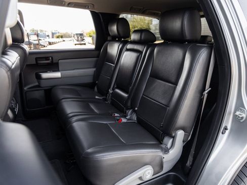 Used 2020 Toyota Sequoia SR5 image 34