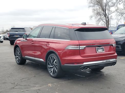 New 2026 Lincoln Aviator Reserve image 3