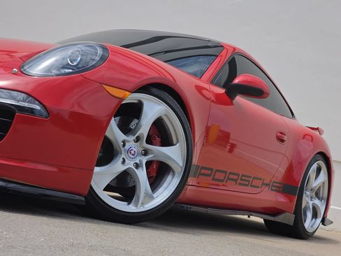 Used 2014 Porsche 911 Carrera S RWD image 8