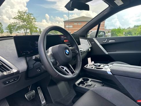 New 2026 BMW iX xDrive60 w/ M Sport Package AWD/4WD image 17