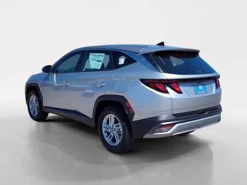 New 2026 Hyundai Tucson SE FWD image 3