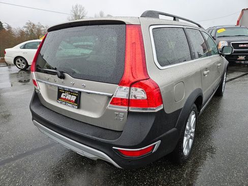 Used 2016 Volvo XC70 T5 Platinum w/ Protection Package image 4