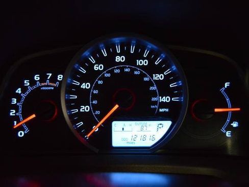 Used 2014 Toyota RAV4 XLE AWD/4WD image 17