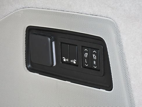 Used 2022 Cadillac Escalade Sport Platinum AWD/4WD image 72