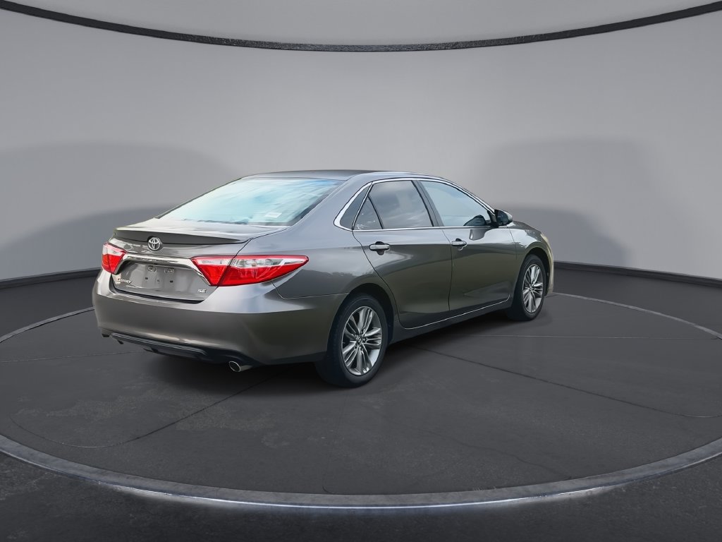 Used 2016 Toyota Camry SE FWD image 8