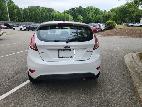Used 2016 Ford Fiesta SE w/ Equipment Group 201A FWD image 6