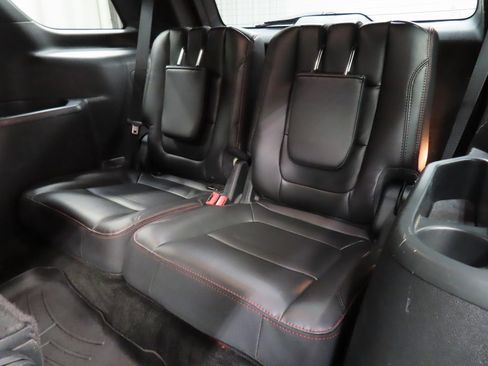 Used 2018 Ford Explorer Sport w/ Equipment Group 401A image 13