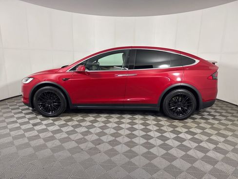 Used 2020 Tesla Model X Long Range image 2