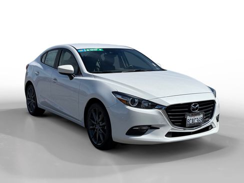 Used 2018 MAZDA MAZDA3 Touring FWD image 7