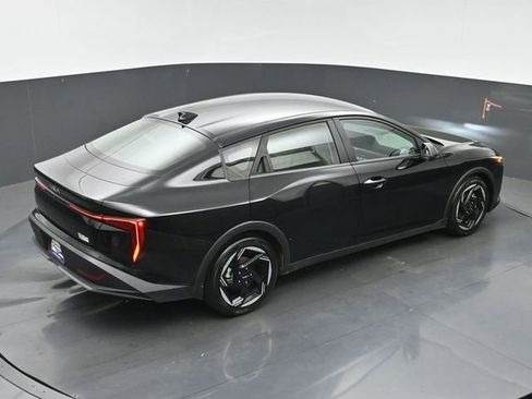 Used 2025 Kia K4 EX FWD image 33