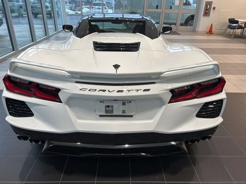 Used 2024 Chevrolet Corvette Stingray Premium Conv w/ Z51 Performance Package image 6