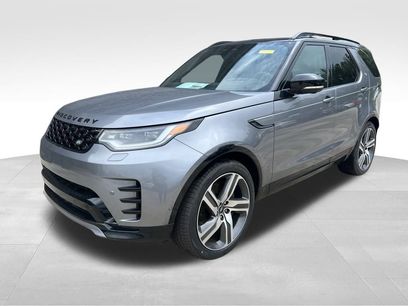 New 2024 Land Rover Discovery Dynamic SE