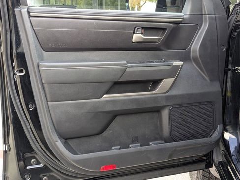 Used 2022 Toyota Tundra SR5 w/ SR5 Convenience Package image 13