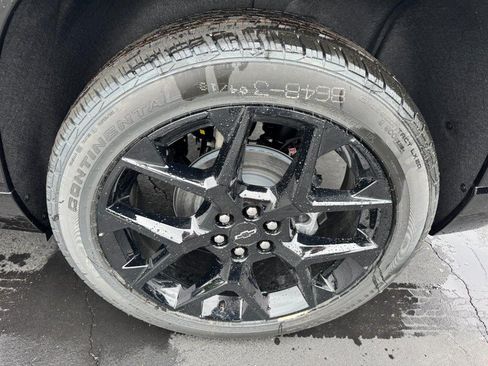 New 2026 Chevrolet Traverse RS AWD/4WD image 32
