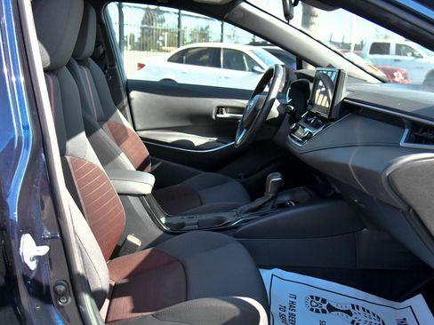 Used 2023 Toyota Corolla SE w/ SE Premium Package FWD image 45