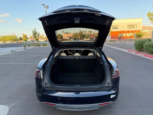 Used 2013 Tesla Model S image 9